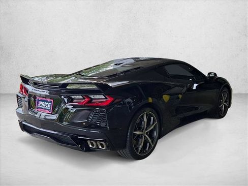 Used 2022 Chevrolet Corvette Stingray Premium Cpe w/ Z51 Performance Package RWD image 5