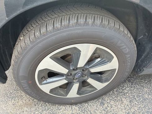 Used 2018 Subaru Forester 2.5i Limited AWD/4WD image 15