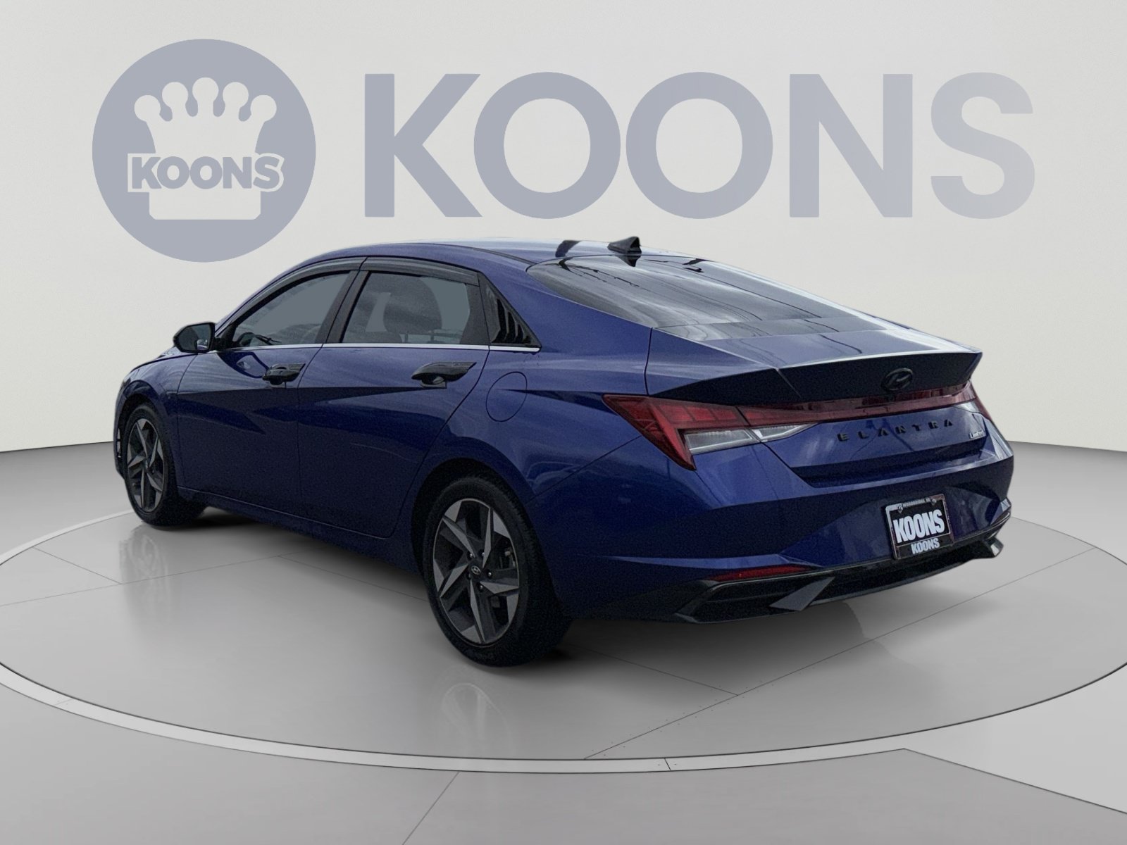 Used 2023 Hyundai Elantra Limited FWD image 4
