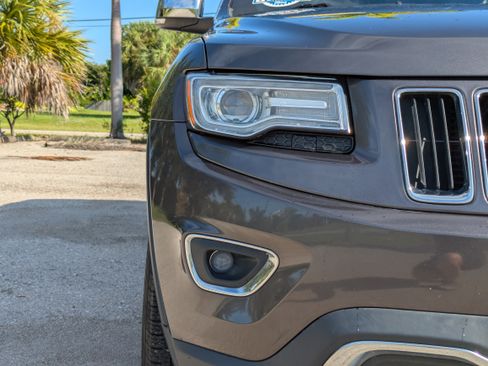 Used 2015 Jeep Grand Cherokee Limited w/ Luxury Group II AWD/4WD image 10