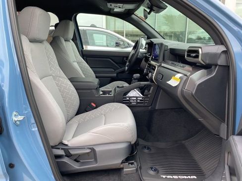New 2026 Toyota Tacoma SR5 AWD/4WD image 17