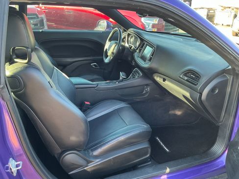 Used 2016 Dodge Challenger SXT Plus image 20