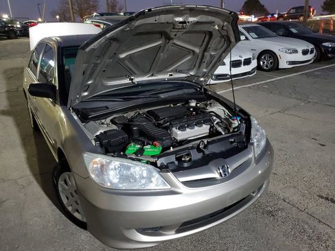 Used 2004 Honda Civic LX image 37