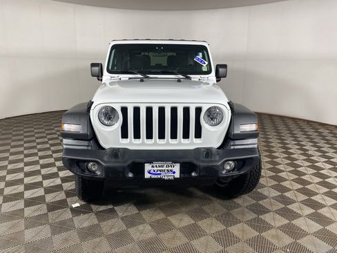 Used 2021 Jeep Wrangler Sport image 19