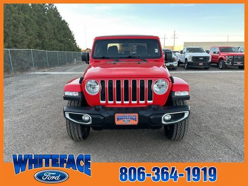 Used 2023 Jeep Gladiator Overland AWD/4WD image 10