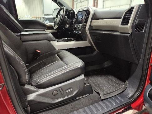 Used 2022 Ford F250 Lariat w/ Chrome Package image 10