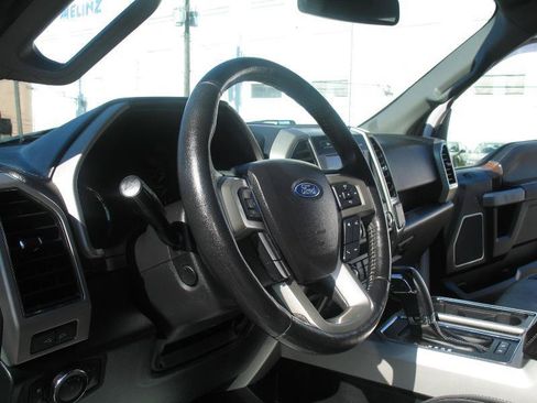 Used 2020 Ford F150 Lariat w/ Equipment Group 502A Luxury AWD/4WD image 30