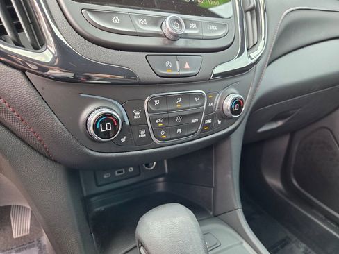 Used 2023 Chevrolet Equinox RS w/ RS Leather Package image 24