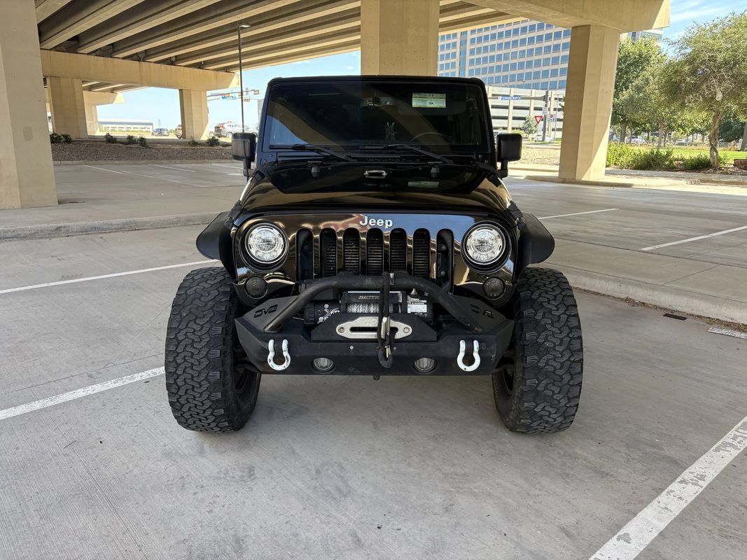 Used 2017 Jeep Wrangler Unlimited Sport w/ Quick Order Package 24S AWD/4WD image 3