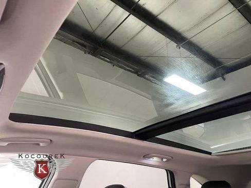 Used 2025 Kia Sorento SX image 20