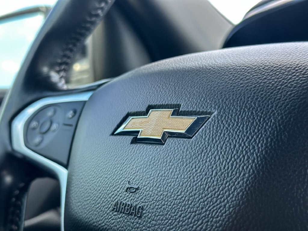 Used 2022 Chevrolet Traverse LT FWD image 33