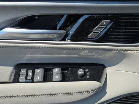New 2026 Jeep Grand Wagoneer 4WD image 24