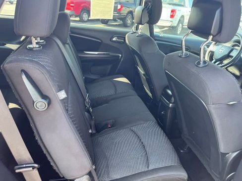 Used 2015 Dodge Journey SXT w/ Flexible Seating Group image 25