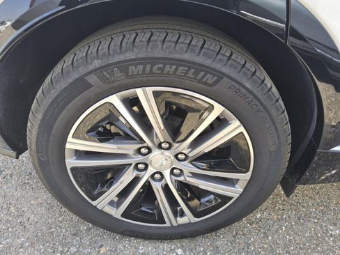 Used 2025 Cadillac Lyriq Luxury RWD image 22