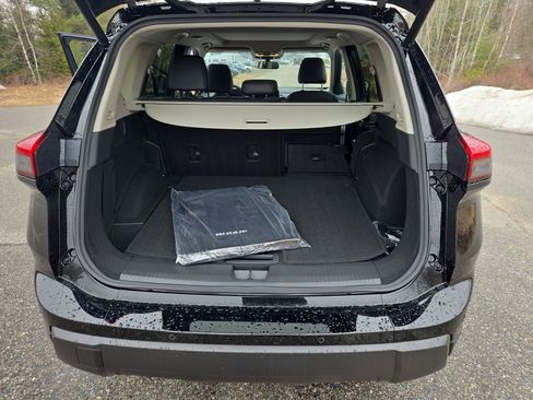 New 2026 Nissan Rogue SV image 16