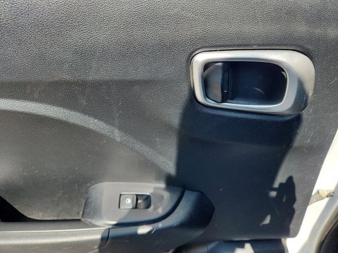 Used 2022 Hyundai Venue SE image 23