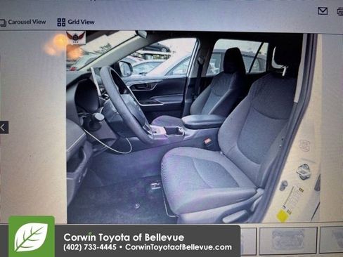 Used 2025 Toyota RAV4 LE image 8