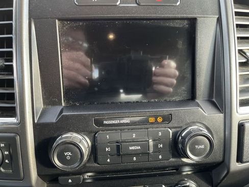 Used 2018 Ford F250 XLT w/ XLT Premium Package image 14