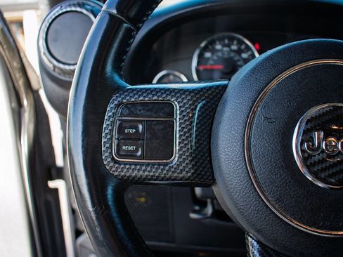 Used 2014 Jeep Wrangler Unlimited Sahara w/ Max Tow Package image 18