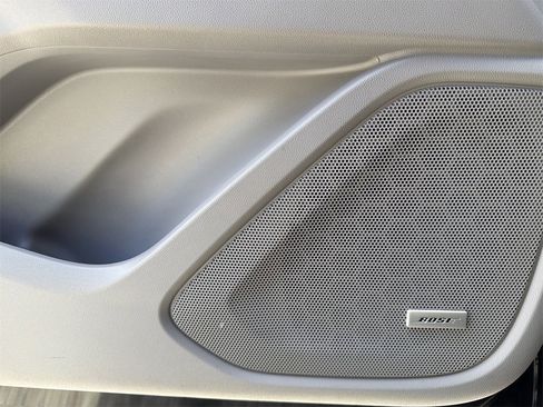 Used 2022 GMC Terrain SLT w/ Infotainment Package II image 25