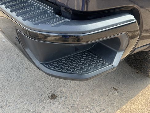 Used 2024 Chevrolet Silverado 1500 ZR2 w/ Technology Package image 47