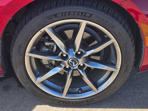 Used 2022 MAZDA MX-5 Miata Grand Touring w/ Weather Package RWD image 9