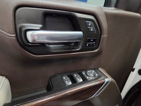 Used 2020 GMC Sierra 1500 SLT AWD/4WD image 34