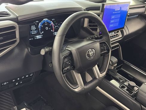 Used 2026 Toyota Sequoia Platinum AWD/4WD image 12