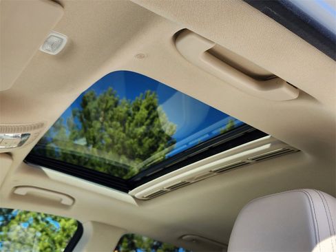 Used 2021 Mercedes-Benz GLE 350 4MATIC image 28