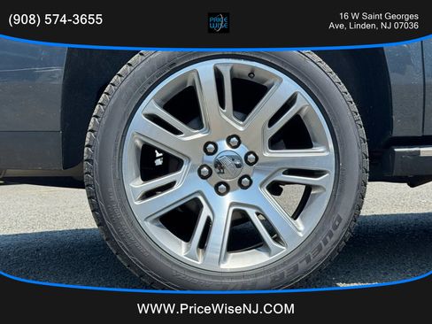 Used 2019 Cadillac Escalade ESV Premium Luxury image 32