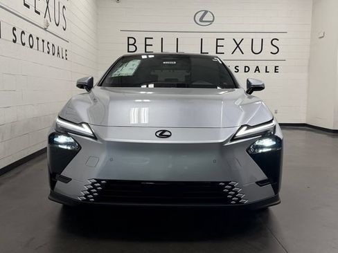 New 2026 Lexus ES 500e AWD/4WD image 9