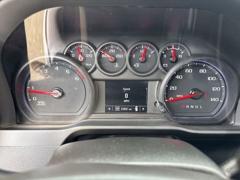 Used 2024 GMC Sierra 2500 Pro w/ Convenience Package image 11