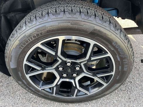 Used 2025 Ford Maverick Lariat image 35