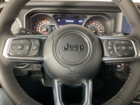 New 2026 Jeep Wrangler Unlimited Sahara image 15