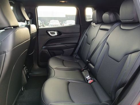 New 2026 Jeep Compass Latitude image 14