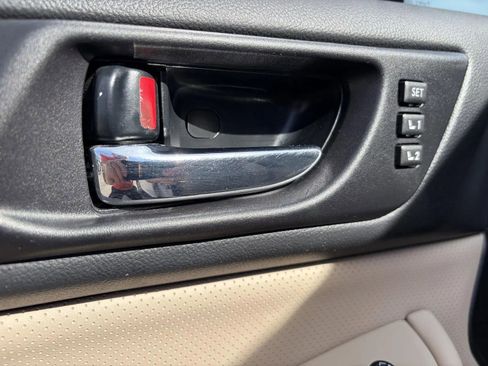 Used 2017 Subaru Outback 3.6R Limited image 22