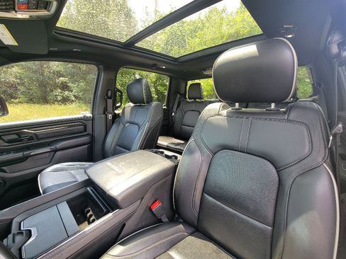 Used 2022 RAM 1500 Limited w/ Night Edition AWD/4WD image 10