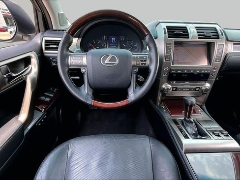 Used 2015 Lexus GX 460 w/ Premium Package AWD/4WD image 6