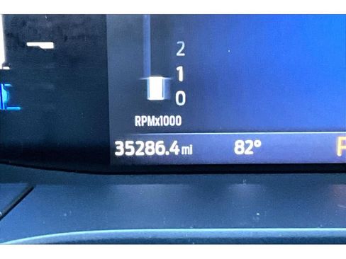 Used 2025 Ford Escape ST-Line Select AWD/4WD image 22