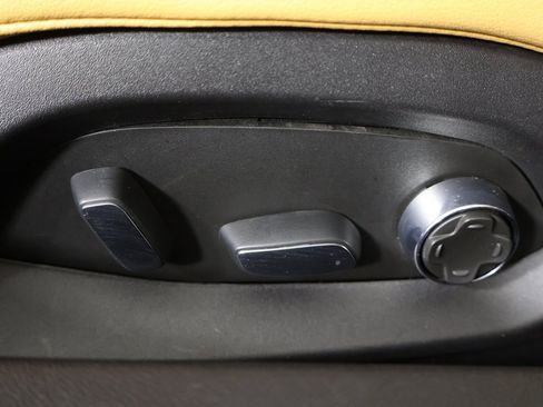 Used 2021 Chevrolet Corvette Stingray image 34