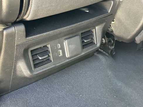 Used 2025 Chevrolet Silverado 1500 LT image 18