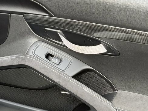 Used 2019 Porsche 911 GT3 RS image 33