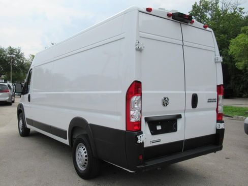 Used 2025 RAM ProMaster 3500 w/ Convenience Group FWD image 5