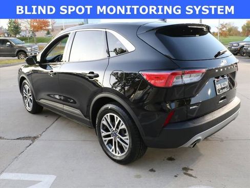 Used 2022 Ford Escape SEL image 8