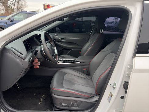 Used 2022 Hyundai Sonata SEL Plus image 10