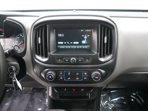Used 2018 Chevrolet Colorado W/T w/ WT Convenience Package RWD image 18