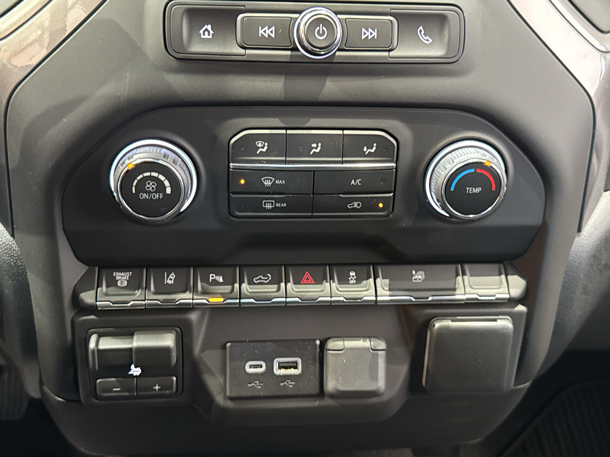 New 2026 Chevrolet Silverado 2500 Custom w/ Custom Value Package AWD/4WD image 33