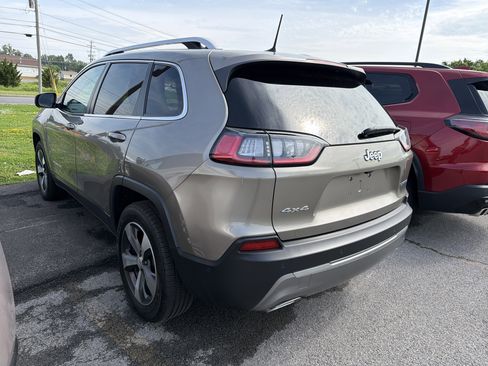 Used 2021 Jeep Cherokee Limited AWD/4WD image 5