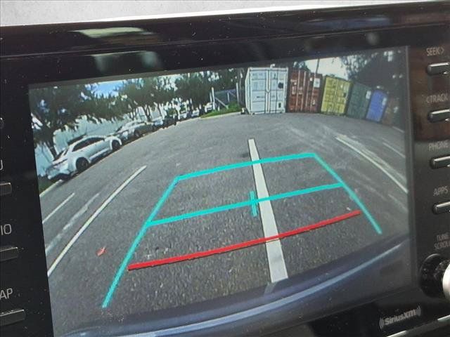 Used 2022 Toyota Corolla LE FWD image 5