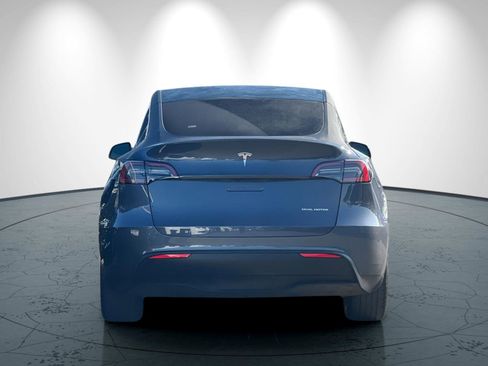 Used 2023 Tesla Model Y Long Range image 5
